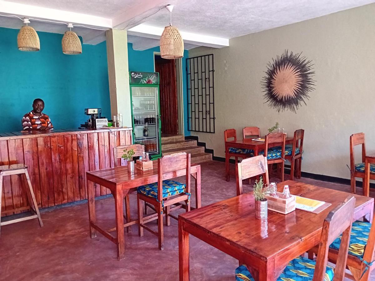 Blend Lodge And Kitchen - Pakachere Zomba Exterior foto